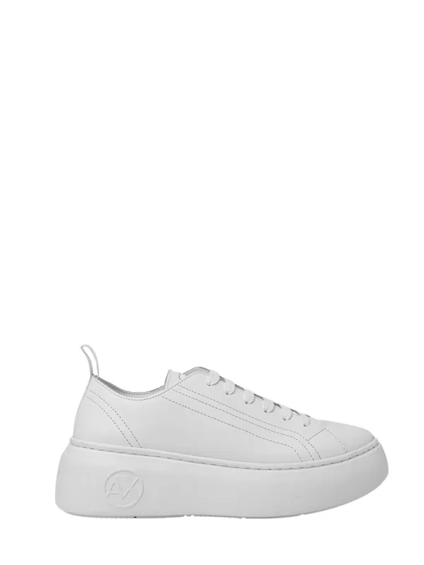 Weiße Armani Exchange Sneaker seitlich