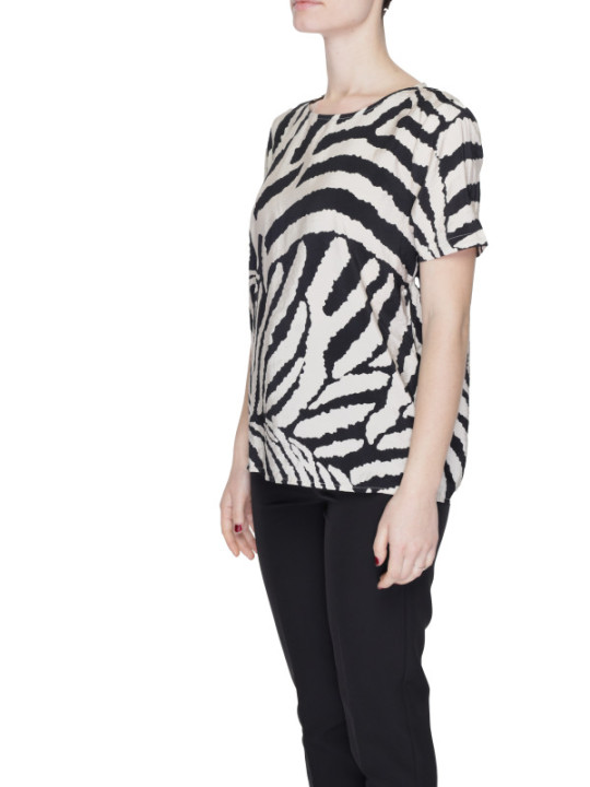 T-Shirt Jacqueline De Yong - Jacqueline De Yong T-Shirt Donna 50,00 €  | Planet-Deluxe