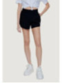 Shorts Guess - Guess Shorts Donna 80,00 €  | Planet-Deluxe