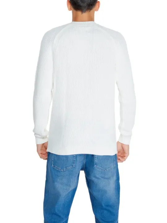 Beiger Wollpullover mit blauem Rücken