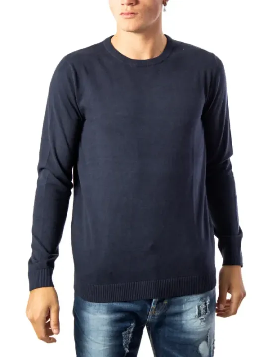 Dunkelblauer Herrenpullover Jeans