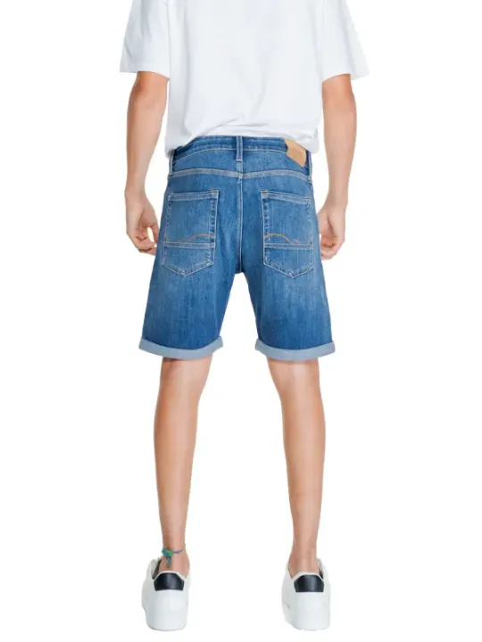 Blaue Denim-Shorts mit Umschlag