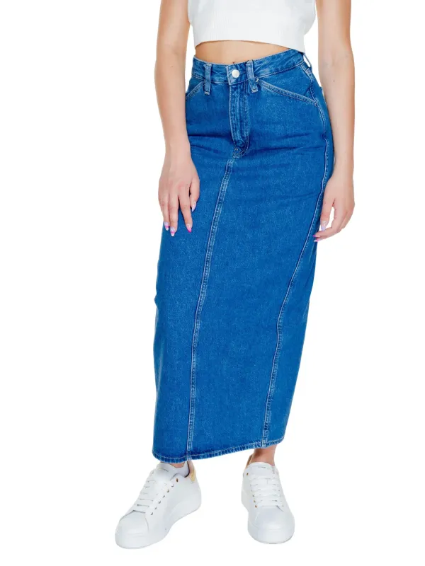 Langer Denimrock mit seitlichem Schlitz