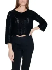 Schwarzer gehäkelter Pullover mit Muster