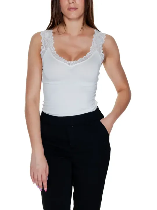 Weißes Camisole mit zarter Spitze