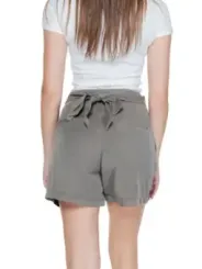 Dunkelolivenfarbene Shorts mit hohem Bund