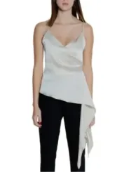 Seidenoberteil mit asymmetrischem Drapierungseffekt