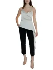 Seidenoberteil mit asymmetrischem Schnitt