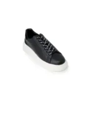 Schwarze und weiße Guess Sneakers