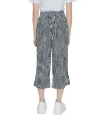 Gestreifte weite Hosen mit Plateauabsatz