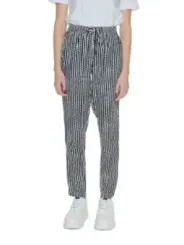 Only 474493 Hose mit weißen Schuhen