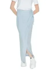 Hellerblauer plissierter Rock mit Gürtel