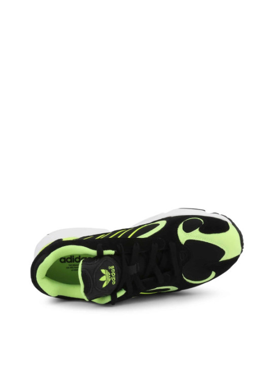  Adidas - YUNG-1 - Schwarz 120,00 €  | Planet-Deluxe
