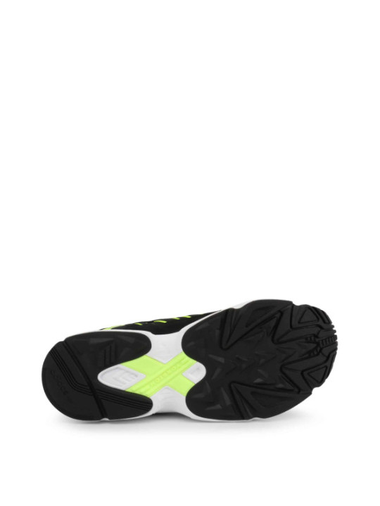  Adidas - YUNG-1 - Schwarz 120,00 €  | Planet-Deluxe