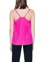 Rosa Spaghettiträgeroberteil mit zarter Spitze