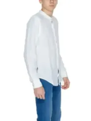 Weißes blaues Hemd mit Knopfleiste