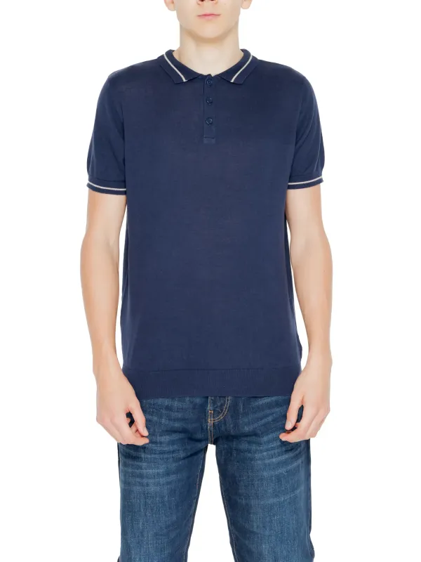 Navyblaues Polohemd klassisch