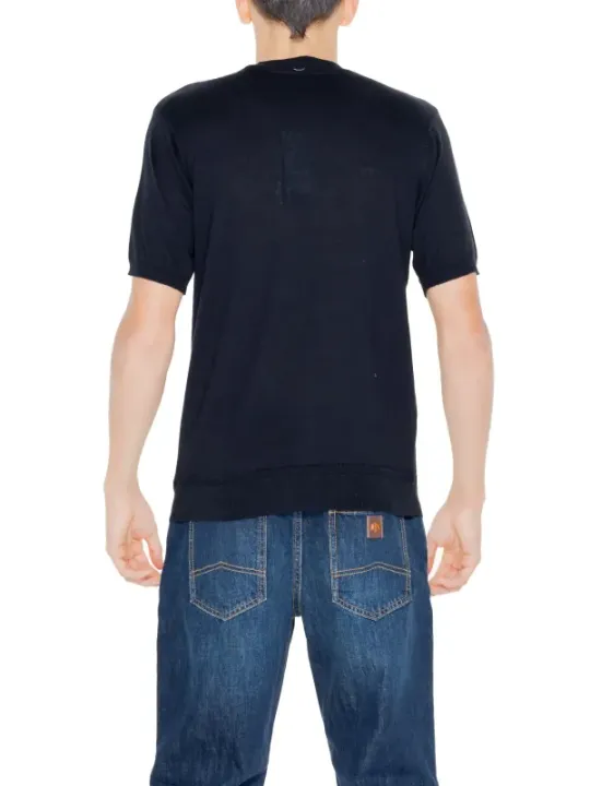 Schwarzes Baumwoll-T-Shirt mit Rundhals.