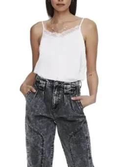 Weißes Camisole mit Spitze Ausschnitt