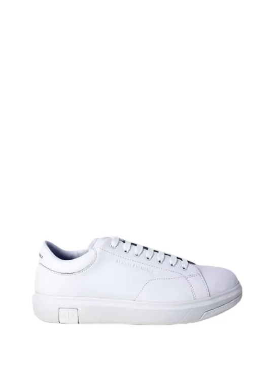 Weiße Armani Exchange Sneaker Detailansicht