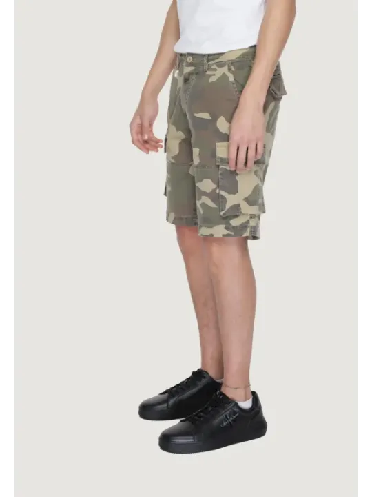 Camouflage Cargo-Shorts für den Sommer