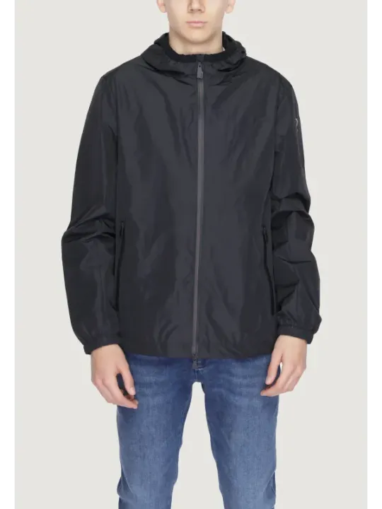 Schwarze Jacke, blauer Jeans, Modell