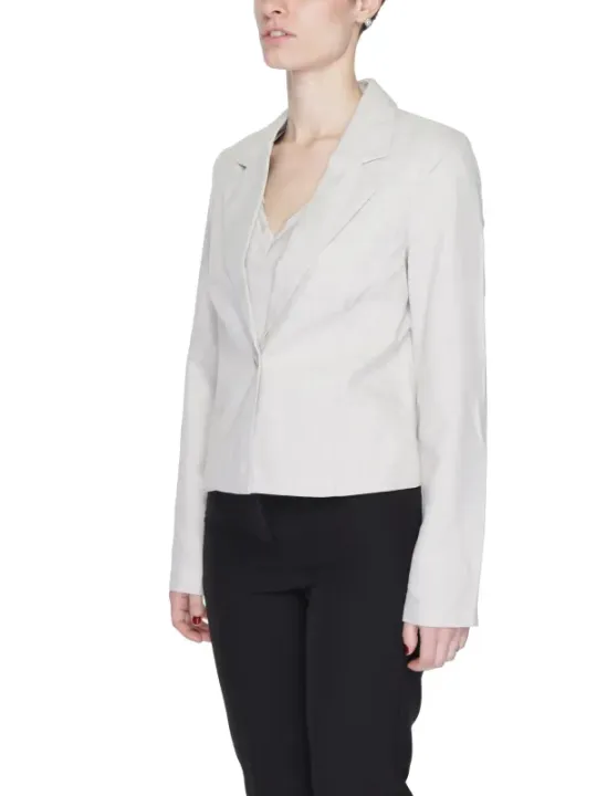 Vero Moda taillierter Blazer neutral