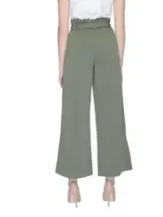 Grüne hochtaillierte weite Hosen mit Gürtel