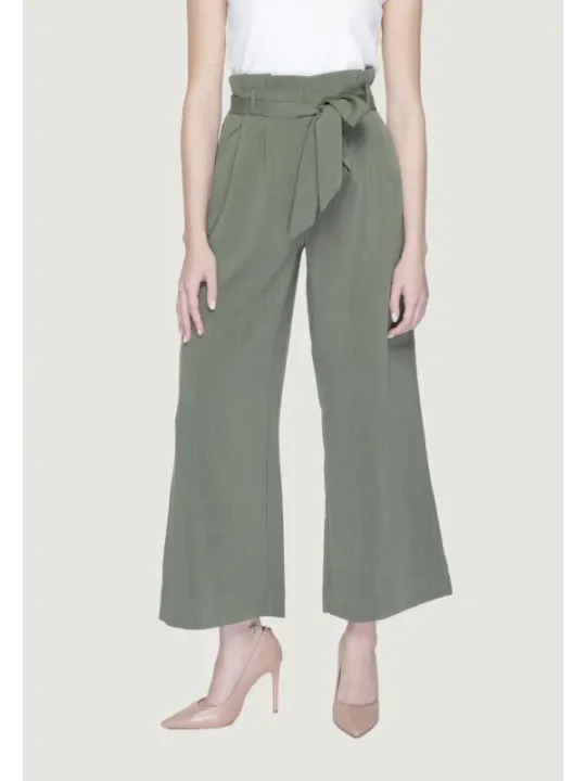 Grüne Hosen mit hohem Bund