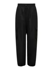 Schwarze Cargohose mit Taschen