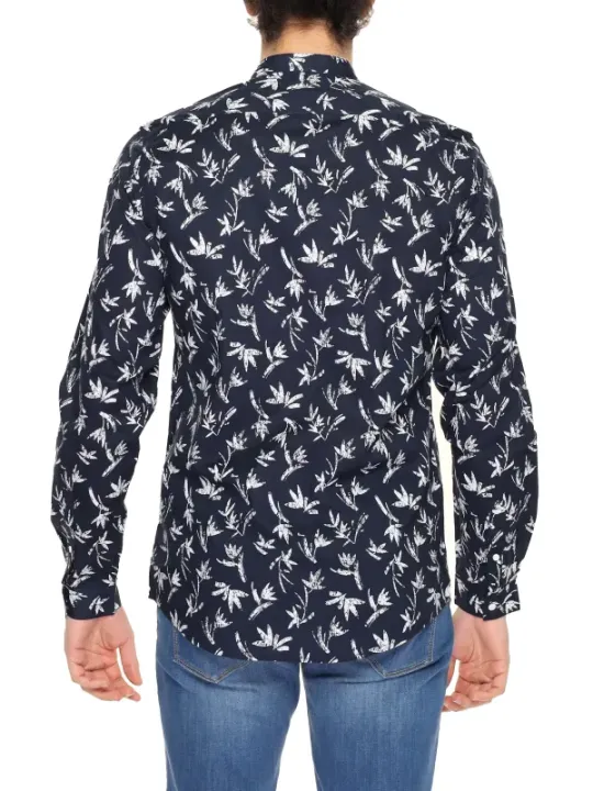 Marineblaues Hemd mit weißem Blumenmuster