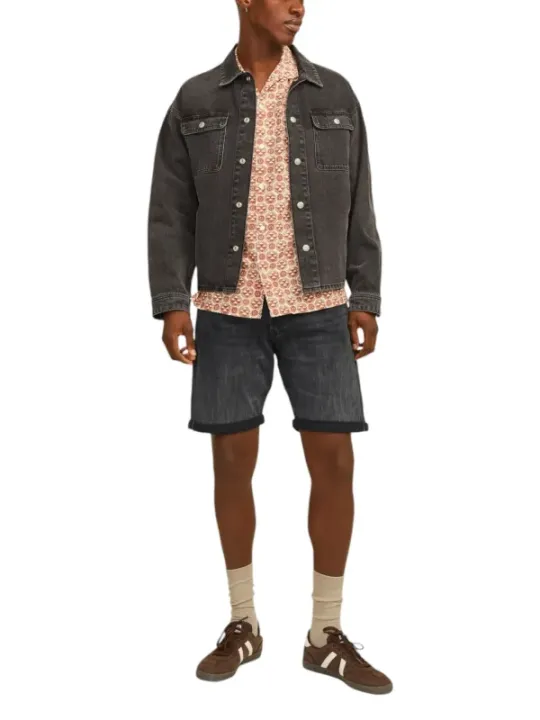 Jack & Jones Denim Shorts Outfit