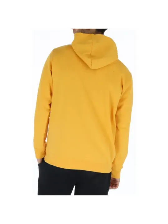 Gelber Kapuzenpullover, schwarze Hose