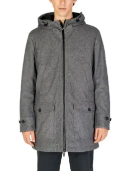 Warmer Wollmantel mit Kapuze