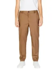 Lockere Hosen mit elastischem Bund