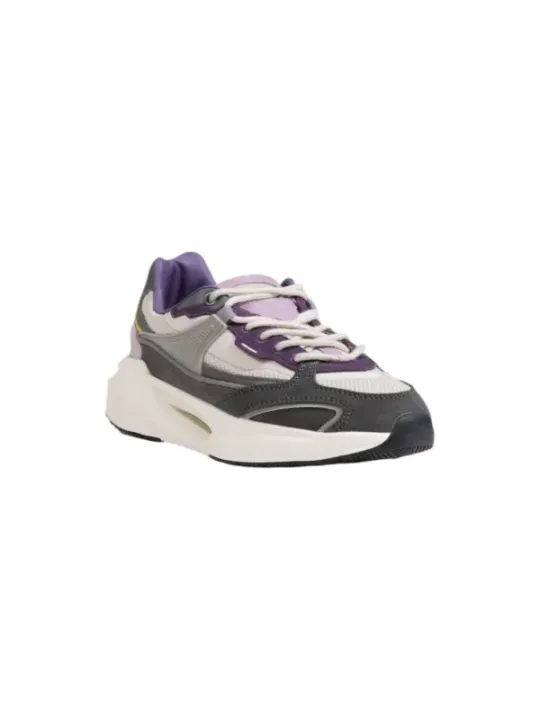 Lila und weiße D.a.t.e. Sneaker