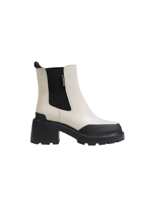 Weiße Vinyl Stiefel mit Absatz