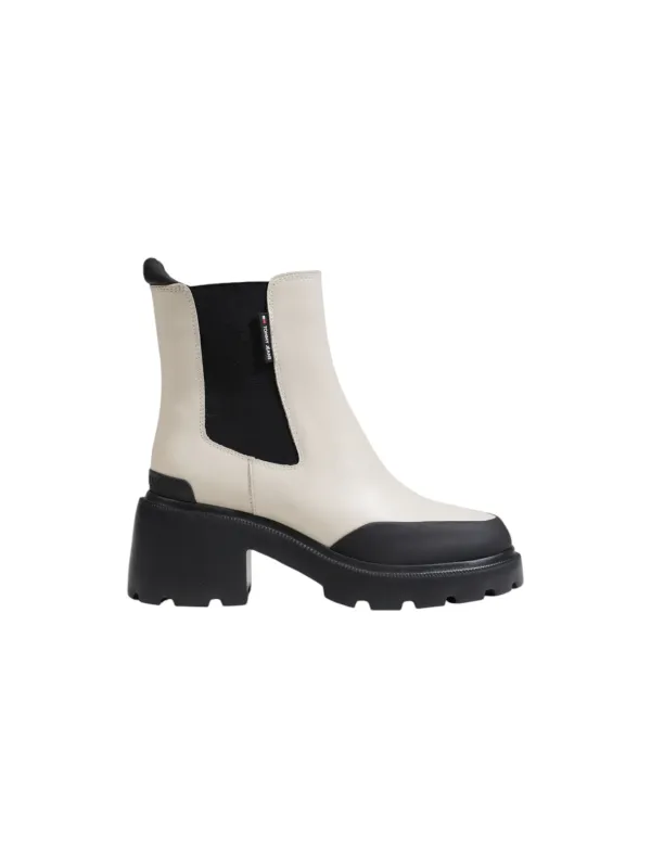 Weiße Vinyl Stiefel mit Absatz