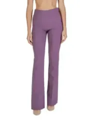 Lila ausgestellte Hosen mit hohem Bund