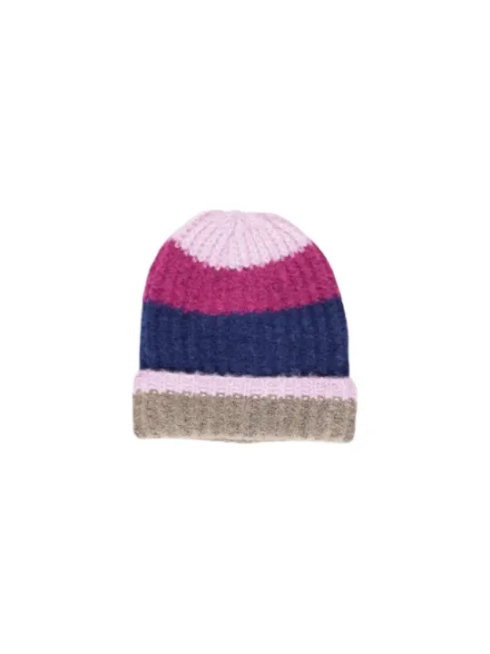 Gestrickte Mütze mit Farbstreifen