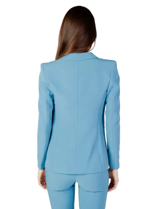 Hellerblauer Rinascimento-Blazer und Hose