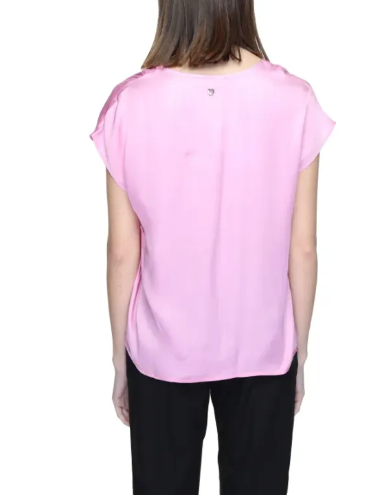 Pinke kurze Rinascimento Bluse locker sitzt