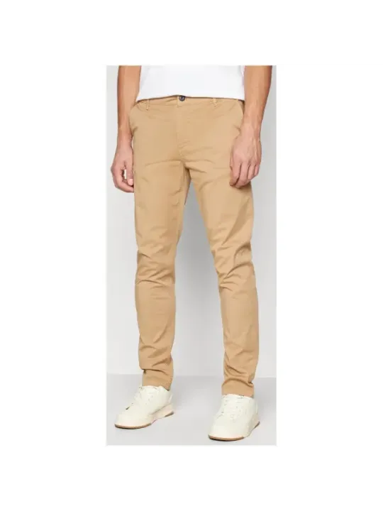 Tan Lyle & Scott Hosen