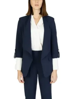 Marinierter marineblauer Damenanzug aus Wolle