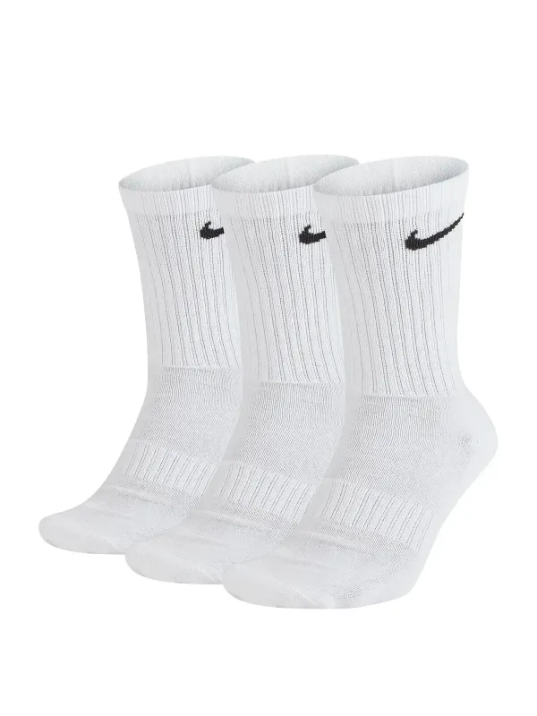 Weiße Nike-Socken mit Logo