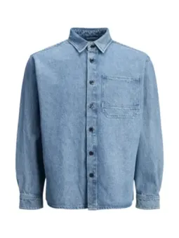 Hellblaues Jeanshemd mit Knopfleiste