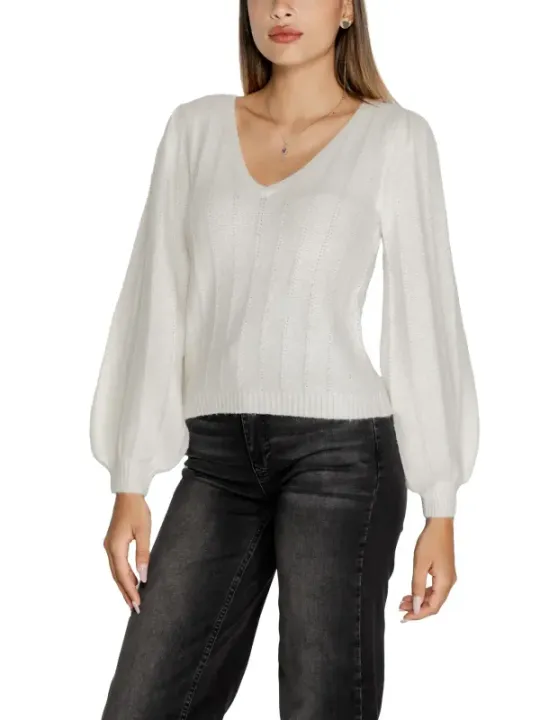 Weißes Strickoberteil mit V-Ausschnitt