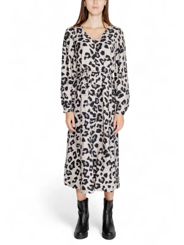 Leoparden Bluse mit V-Ausschnitt