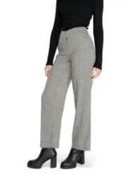 Schwarze und weiße Karohose