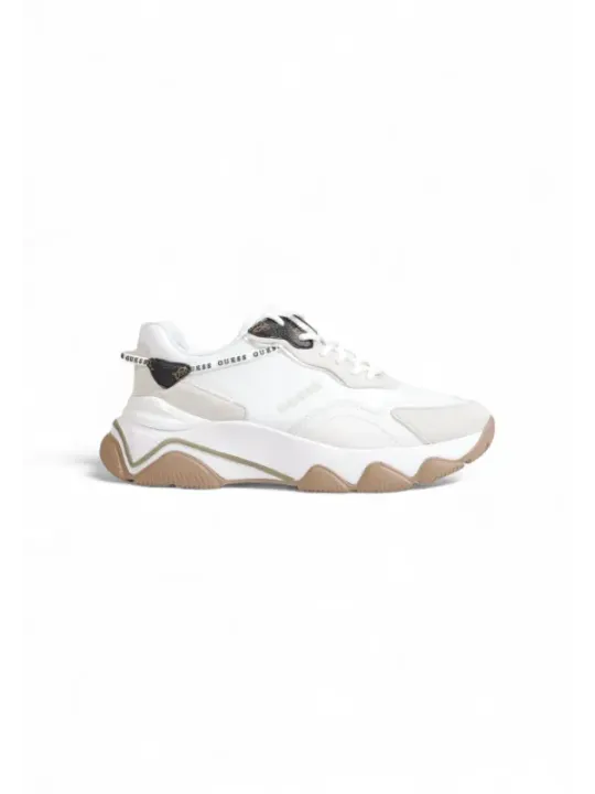 Weiße Guess Sneaker mit dicker Sohle